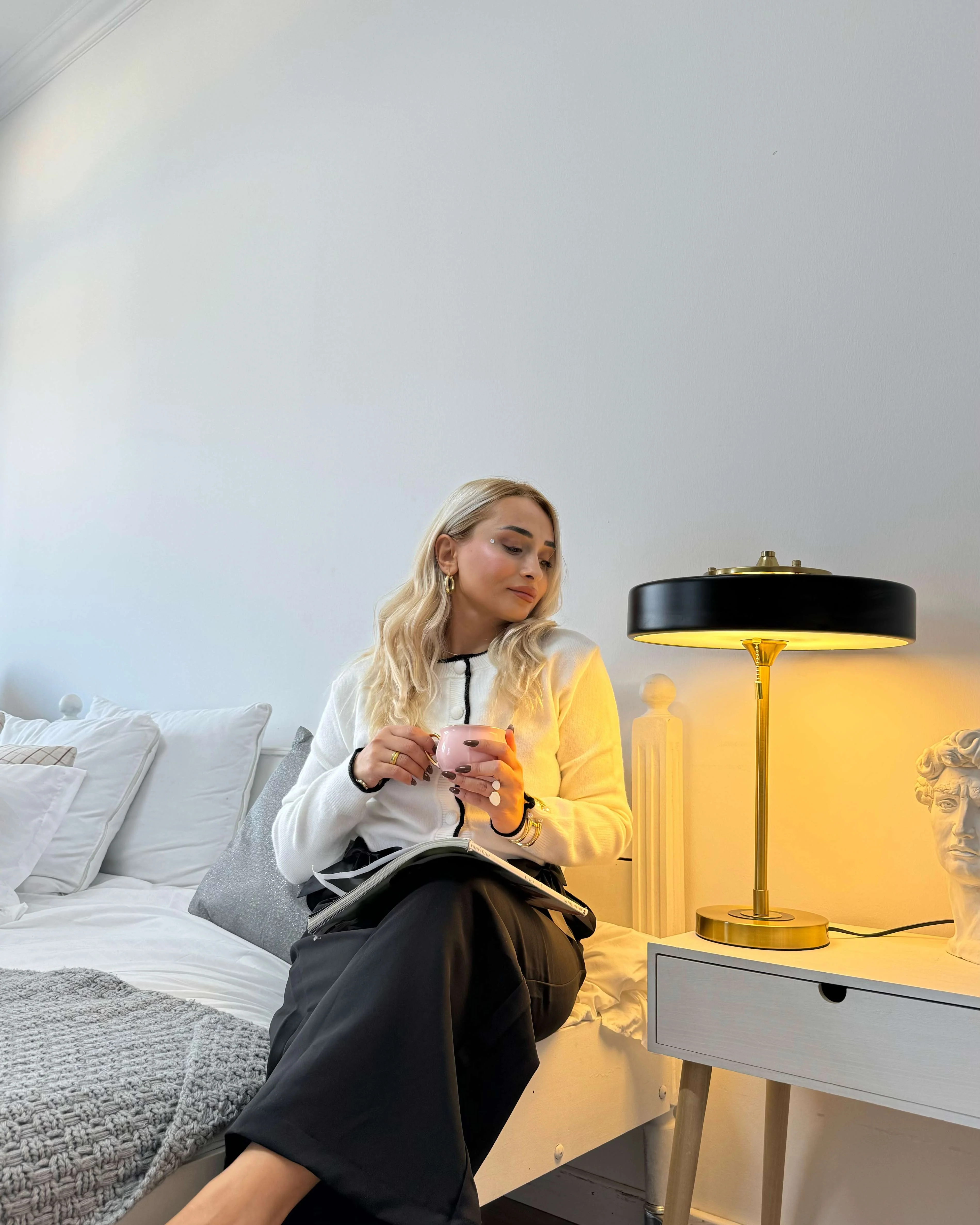 WOMO Mid-Century Round Table Lamp with Pull Chain-WM8009 - Image 7