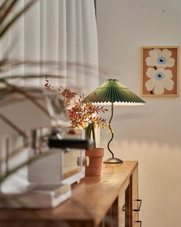 WOMO Pleated Squiggle Floor Lamp-WM7011 - Image 14