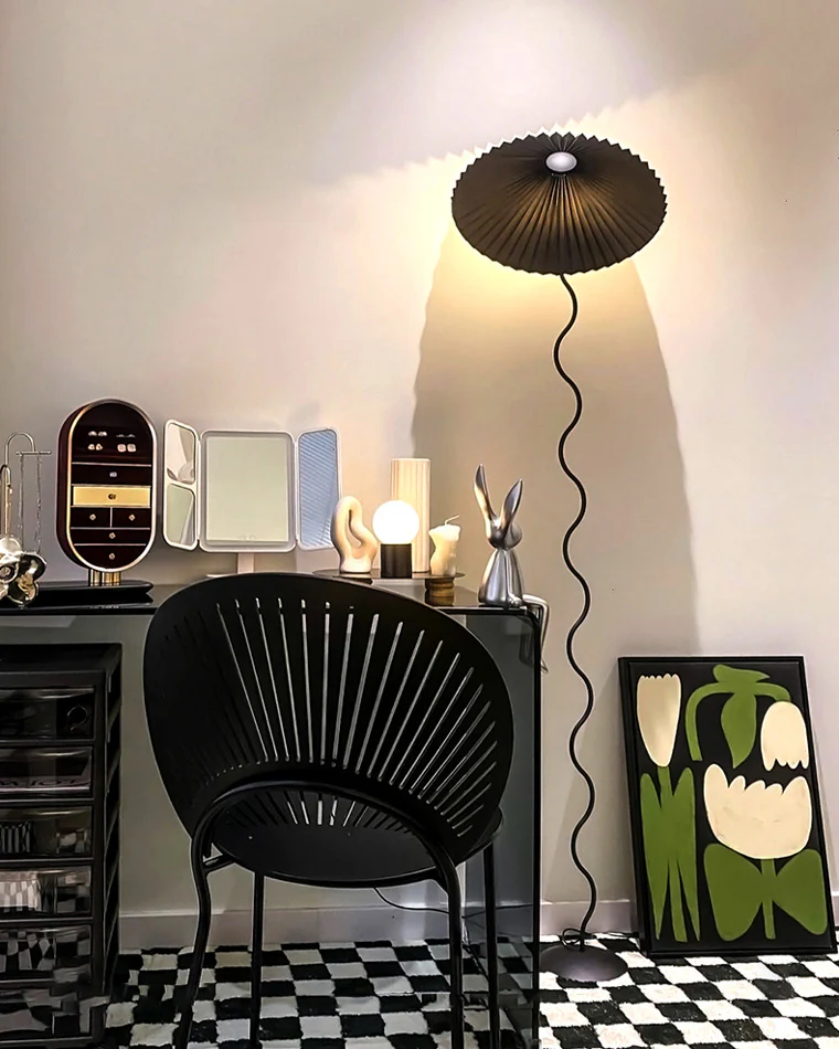 WOMO Pleated Squiggle Floor Lamp-WM7011 - Image 8