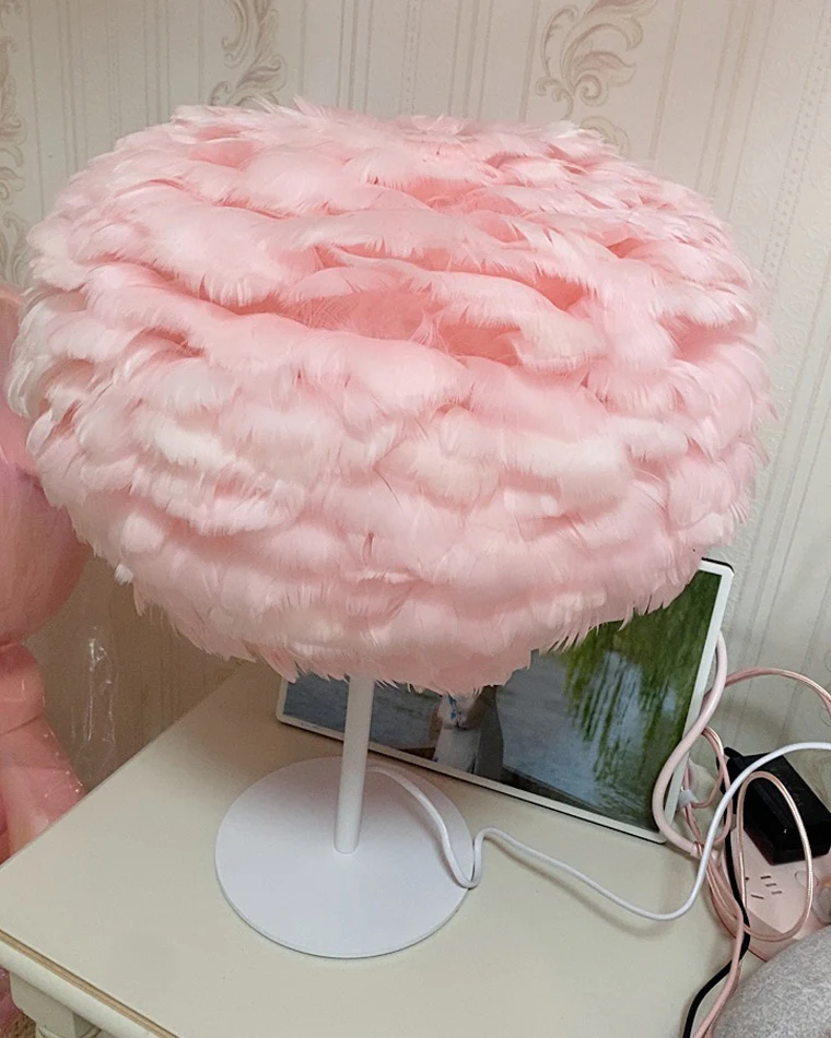 WOMO Pretty Round Feather Table Night Lamp-WM8038 - Image 9