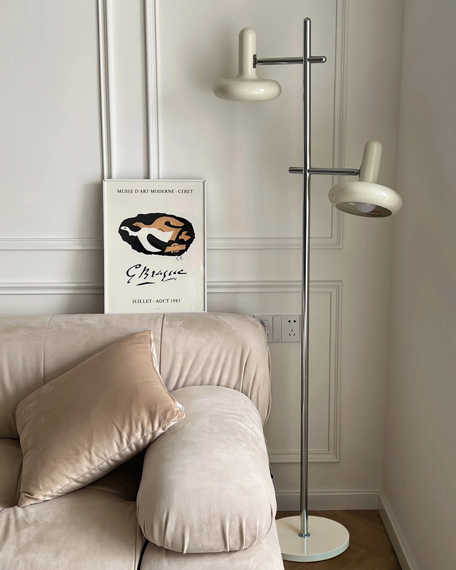 WOMO Adjustable 2 light Floor Lamp-WM7135 - Image 4