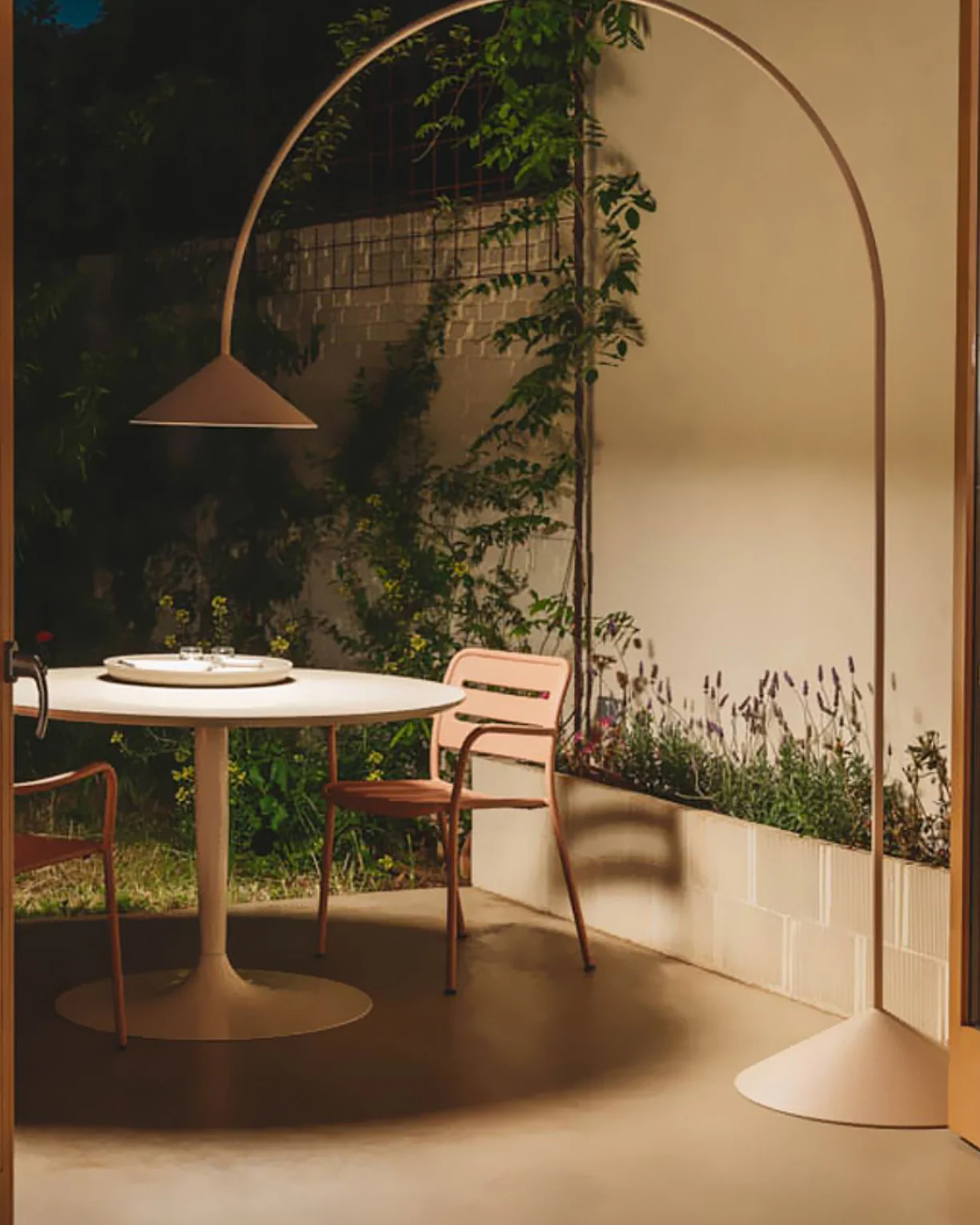 WOMO Arc Cone Floor Lamp-WM7139 - Image 9