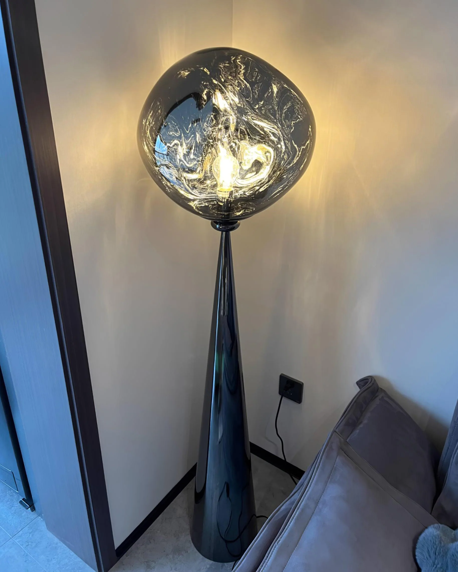 WOMO Lava Globe Floor Lamp-WM7085 - Image 11