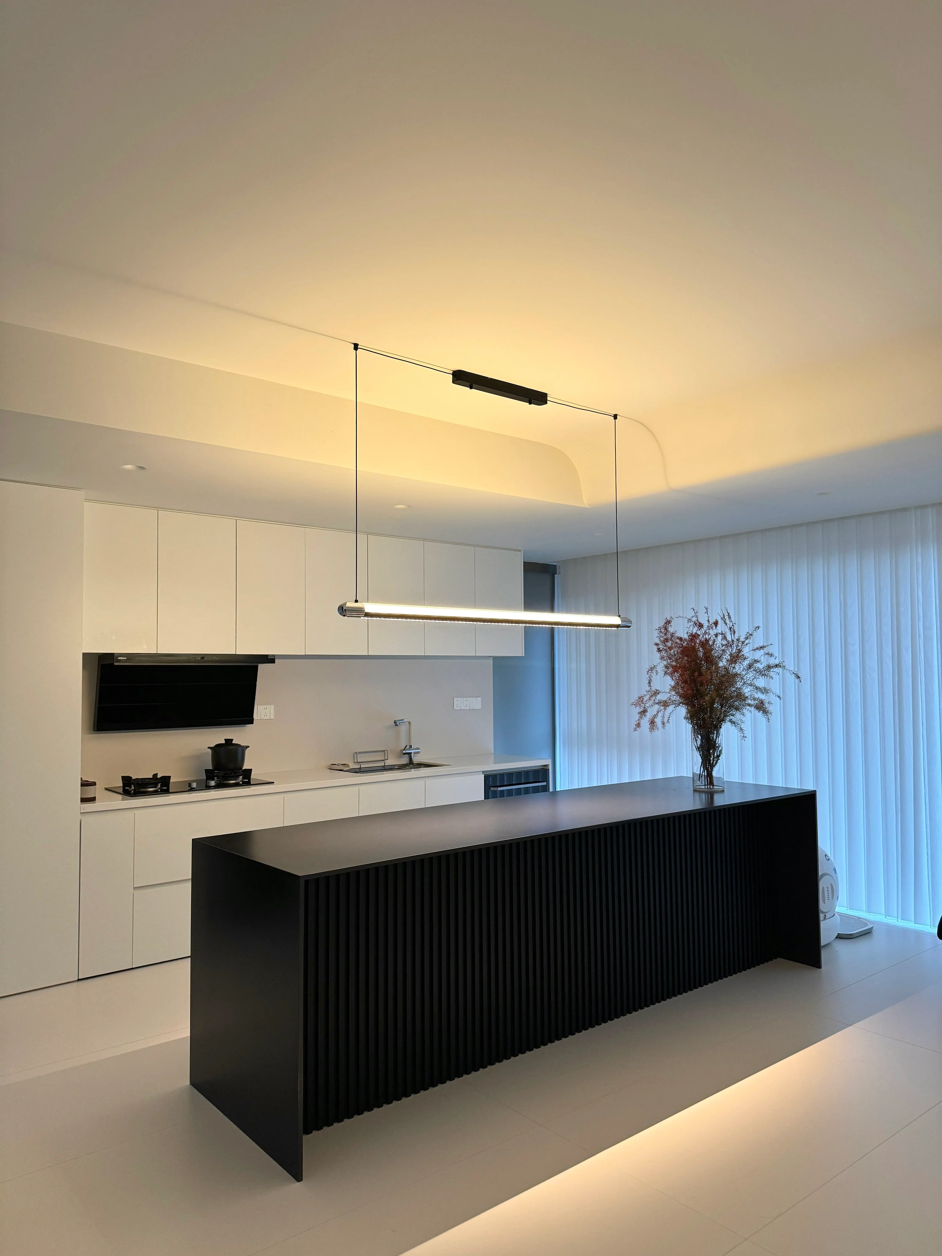 WOMO Modern Black Linear Pendant Light - WM3225 - Image 17