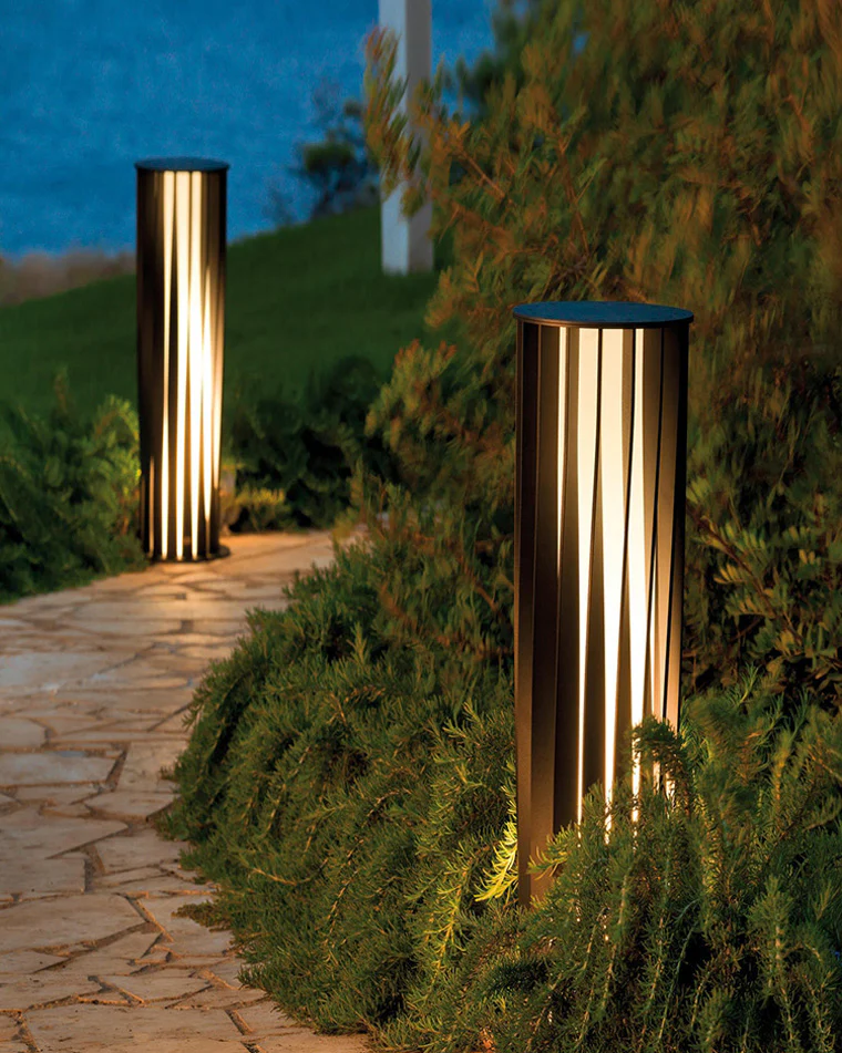 WOMO Decorative Solar Bollard Light-WM9179 - Image 10