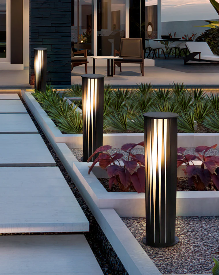 WOMO Decorative Solar Bollard Light-WM9179 - Image 3