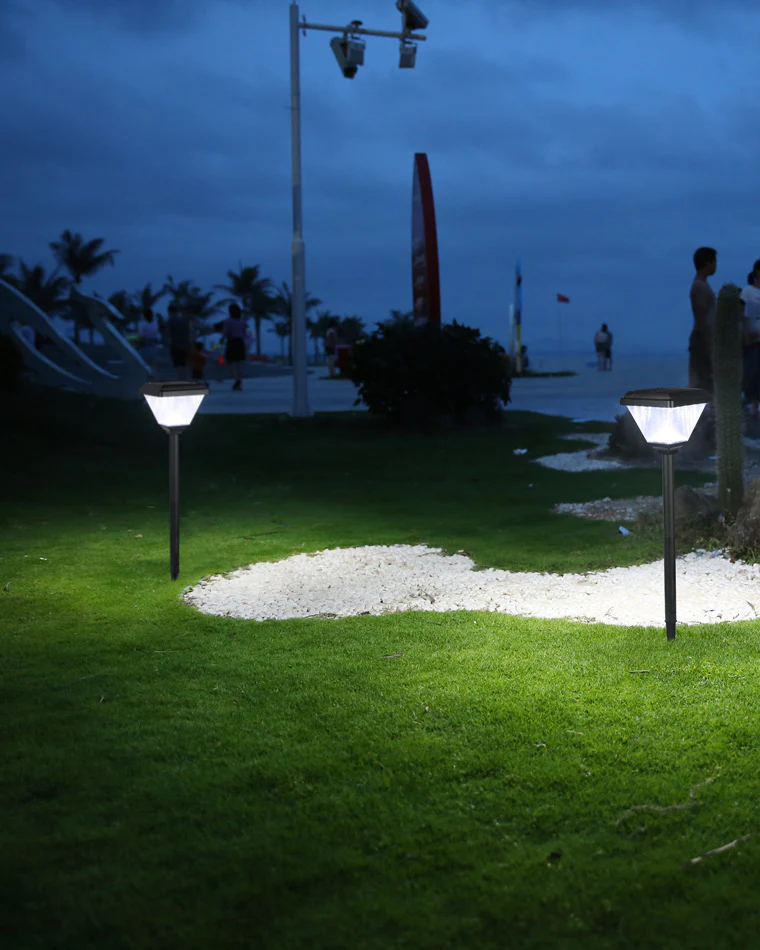 WOMO Solar Lawn Stake Light-WM9090 - Image 4